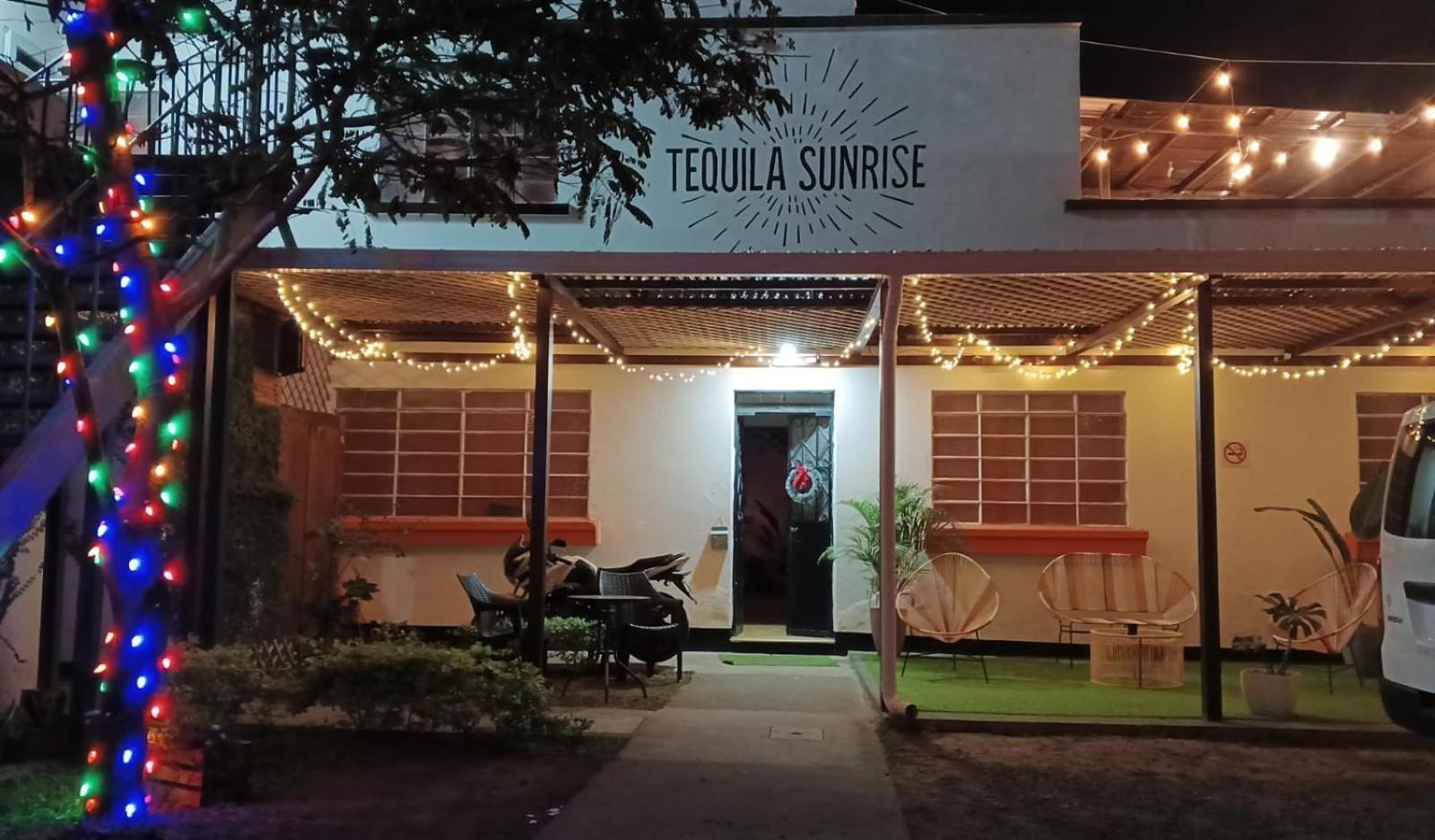 Tequila Sunrise Hostel Guatemala City Kültér fotó