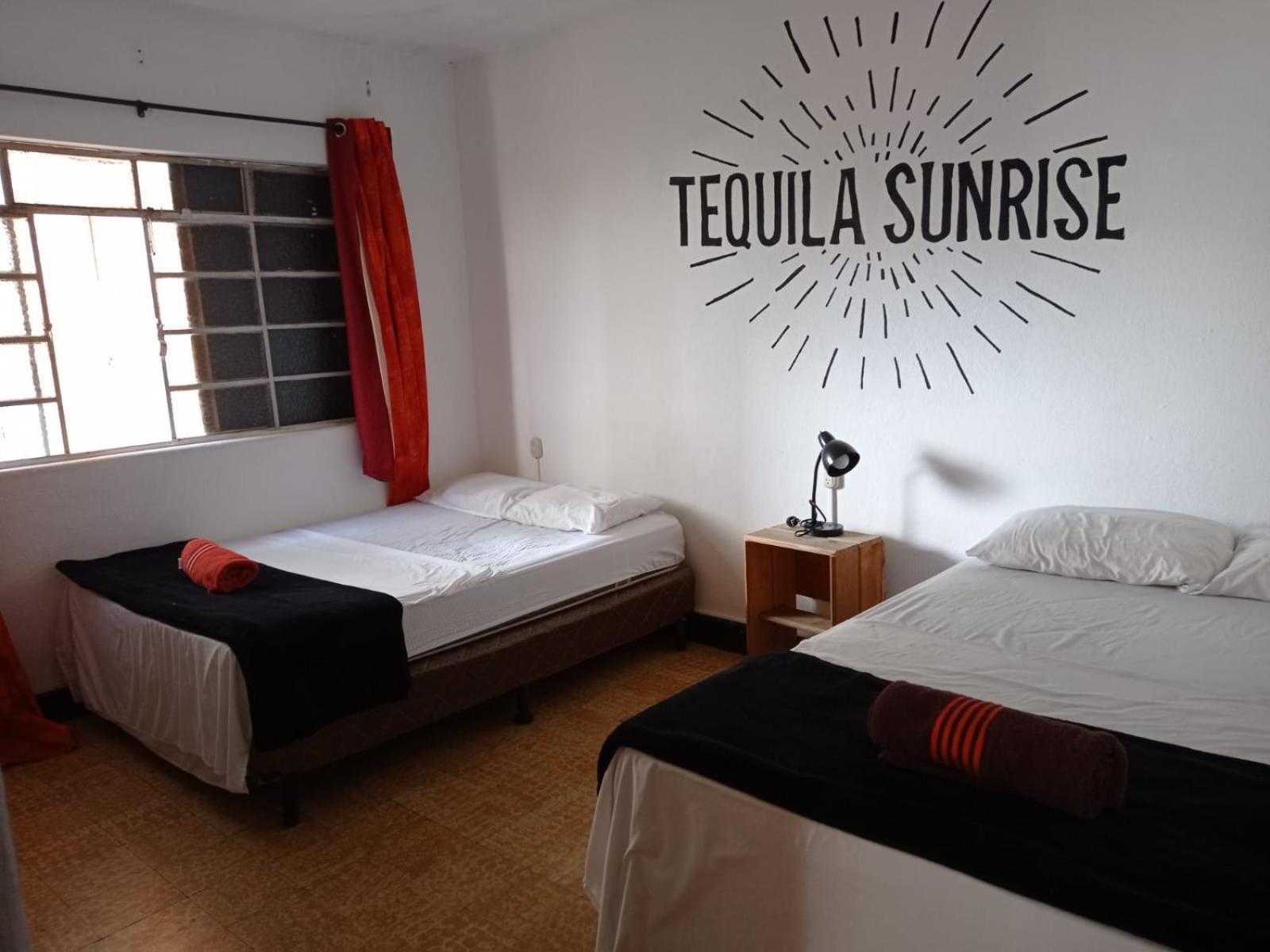 Tequila Sunrise Hostel Guatemala City Kültér fotó