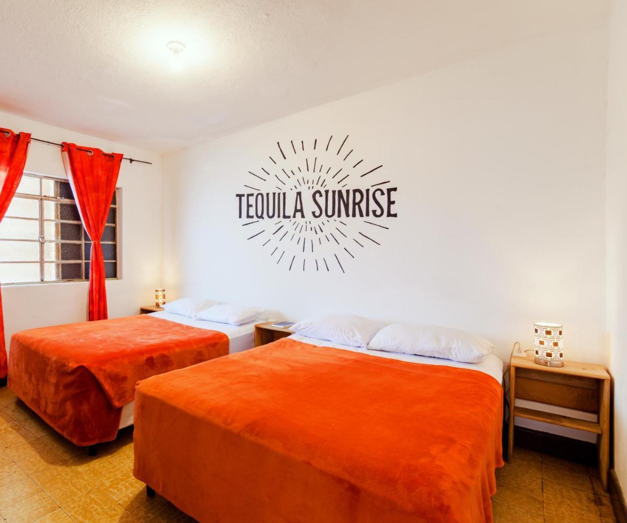 Tequila Sunrise Hostel Guatemala City Kültér fotó